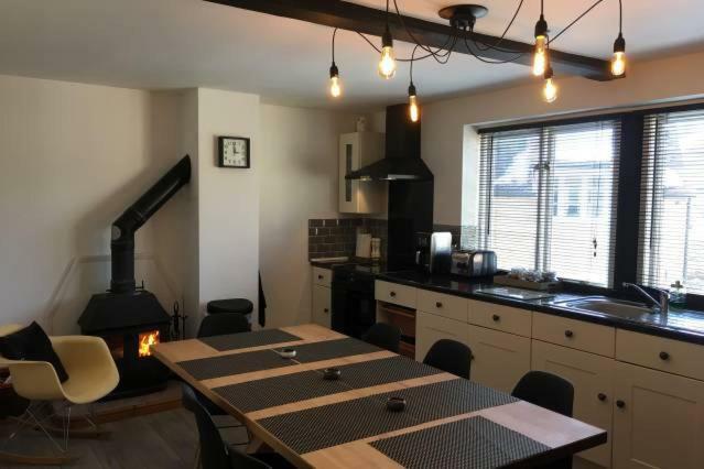 @ No.4 Apartment Castle Cary Bagian luar foto